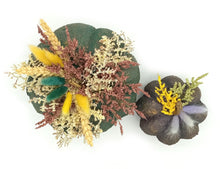 Φόρτωση εικόνας στο εργαλείο προβολής Συλλογής, Σετ χειροποίητες κολοκύθες πράσινο - μωβ με εφέ πέτρας, διακοσμημένες με αποξηραμένα και τεχνητά λουλούδια
