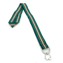 Φόρτωση εικόνας στο εργαλείο προβολής Συλλογής, Χειροποίητο μπρελόκ λαιμού από συνθετικό ιμάντα, μεταλλικό κρίκο και διακοσμητικό στοιχείο puzzle.