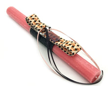 Φόρτωση εικόνας στο εργαλείο προβολής Συλλογής, Πασχαλινή χειροποίητη λαμπάδα με μπρελόκ χειρός και διακοσμητικό στοιχείο