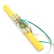 Φόρτωση εικόνας στο εργαλείο προβολής Συλλογής, Πασχαλινή χειροποίητη λαμπάδα με μπρελόκ σε κίτρινο χρώμα