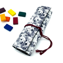 Φόρτωση εικόνας στο εργαλείο προβολής Συλλογής, Χειροποίητη Waldorf κασετίνα από βαμβακερά ύφασματα με θέμα Sweet Puppies