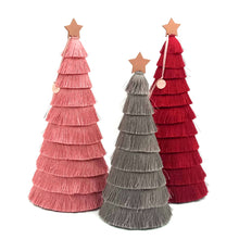 Φόρτωση εικόνας στο εργαλείο προβολής Συλλογής, Χειροποίητα διακοσμητικά δεντράκια με μεταξωτό κρόσσι σε τρία χρώματα.