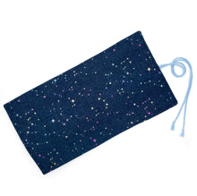 Φόρτωση εικόνας στο εργαλείο προβολής Συλλογής, Χειροποίητη Waldorf κασετίνα από βαμβακερά ύφασματα με θέμα foil αστεράκια
