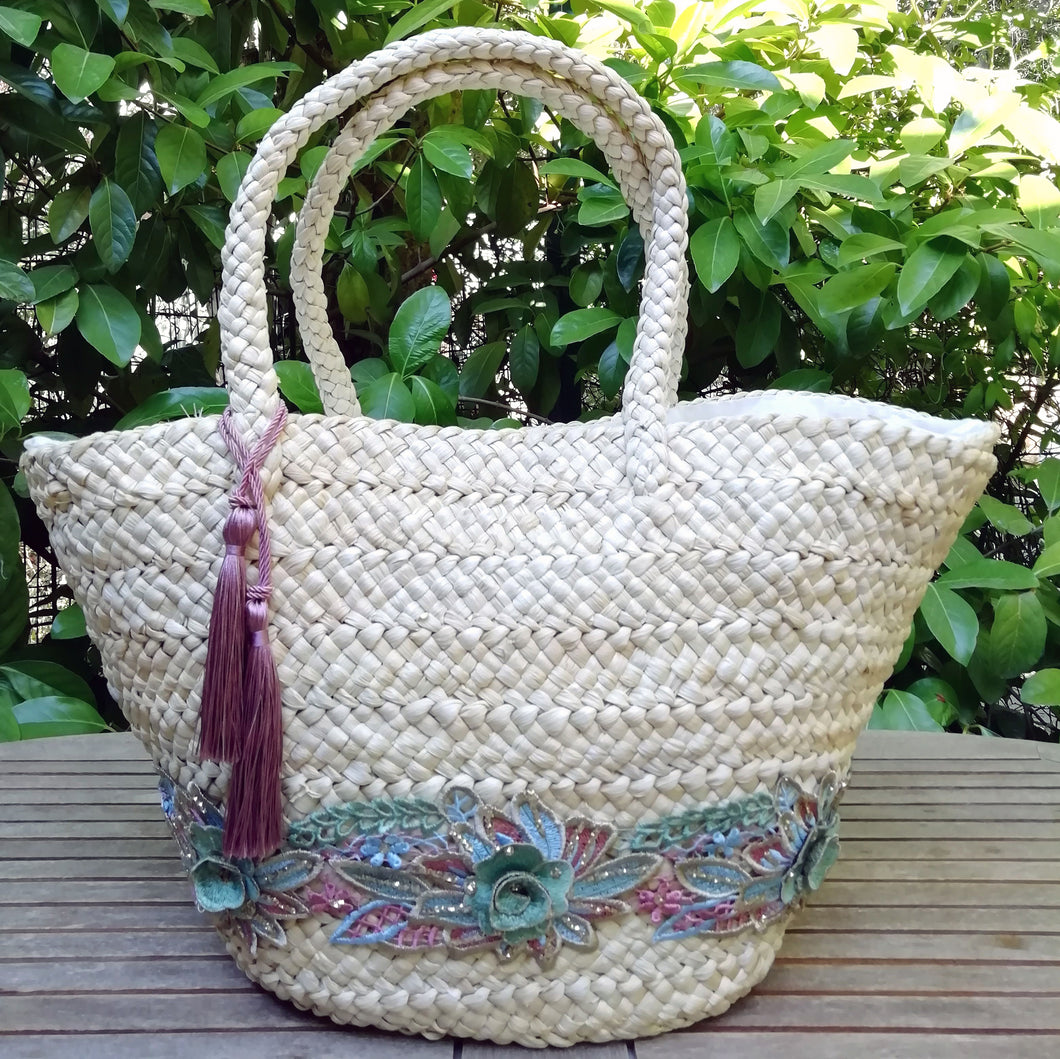 Glamorous Flowers Beach Bag