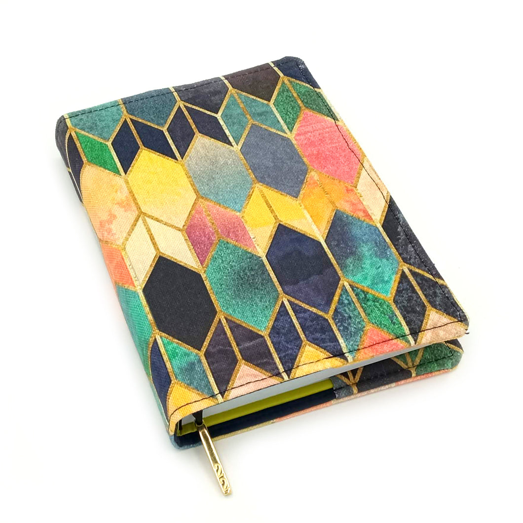 Hexagons and colors calendar 2022