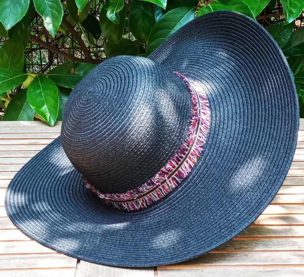 Black Amore Sun Hat